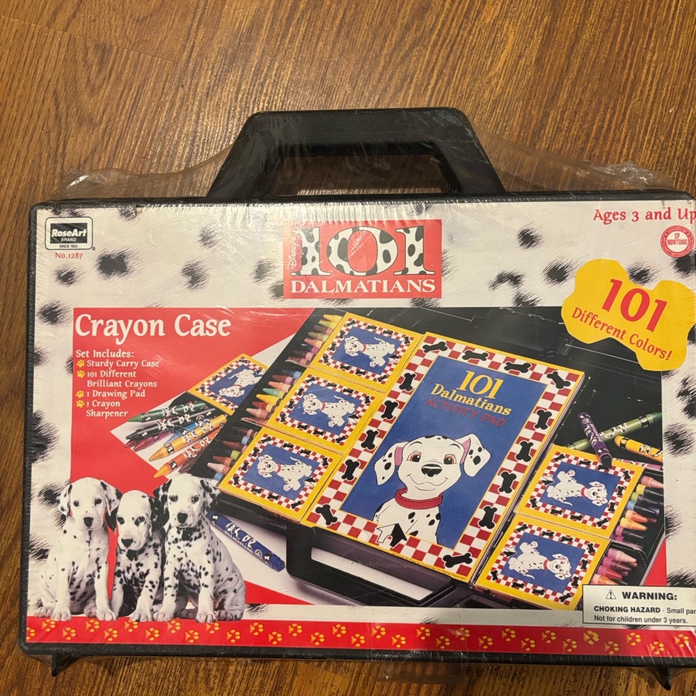 Unopened 101 Dalmatians activity set 
Dated 1996